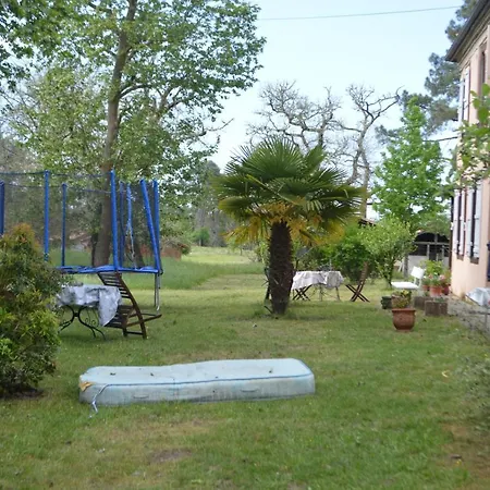 Le Moulin Vieux Hostel